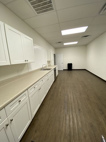 2275 S Babcock